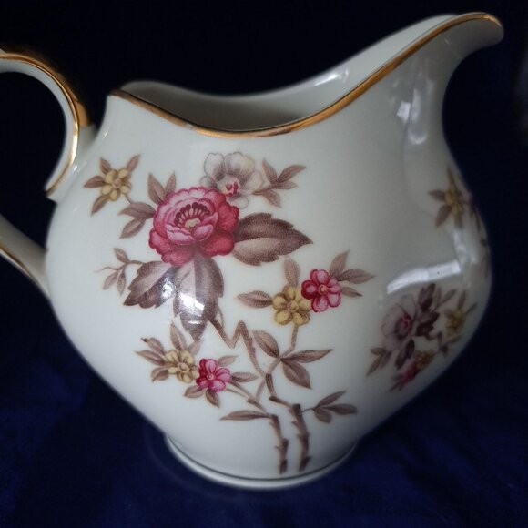 Vintage Norleans China Creamer Floral Pattern With Gold Trim - Picture 12 of 14